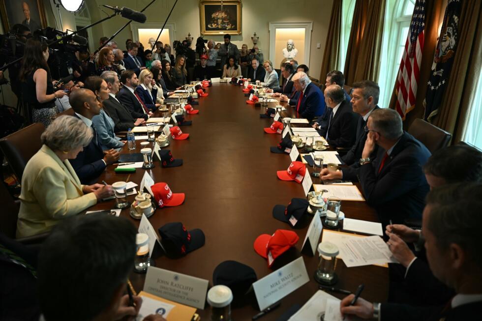 Reunión del gabinete del presidente estadounidense Donald Trump en la Casa Blanca el 30 de abril de 2025