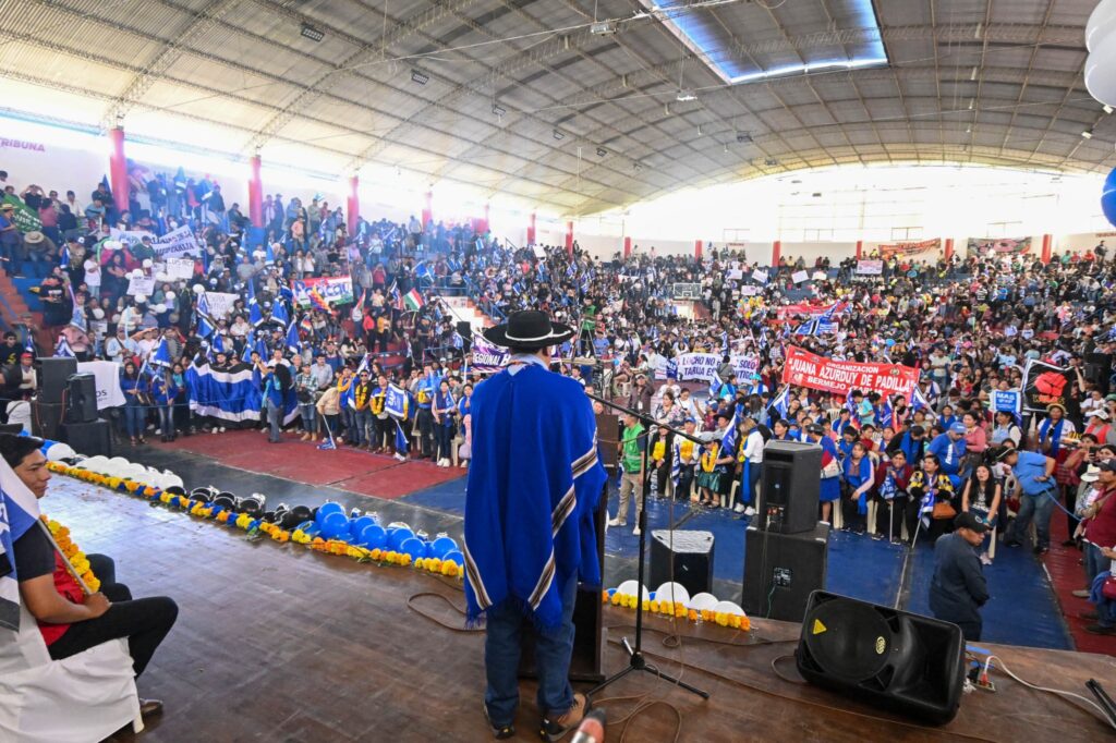 Luis Arce en una proclamación del MAS. / Foto: LA.