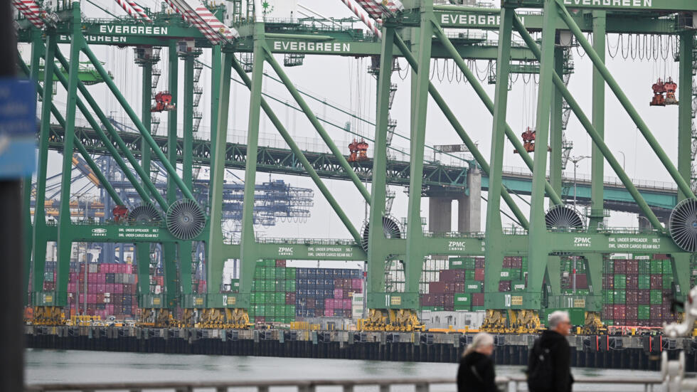 El puerto de Los Ángeles, con actividad reducida por aranceles el 30 de abril de 2025