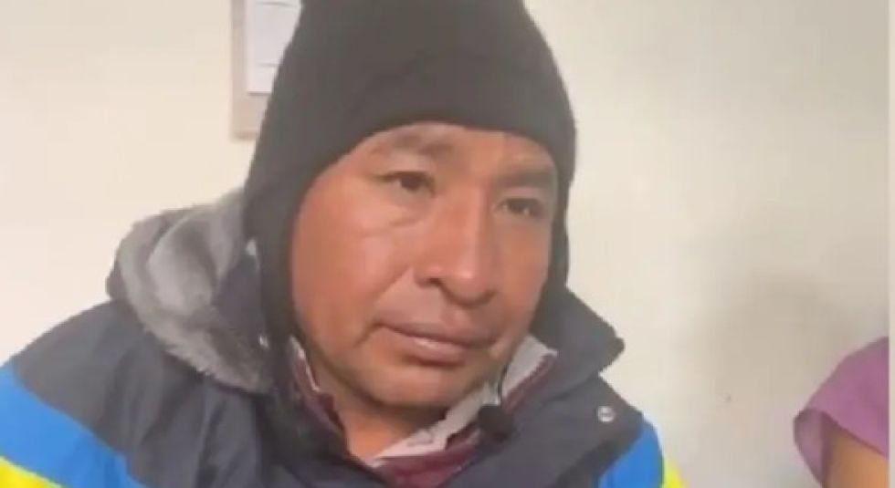 El dirigente evista Ponciano Santos aprehendido en La Paz. 
