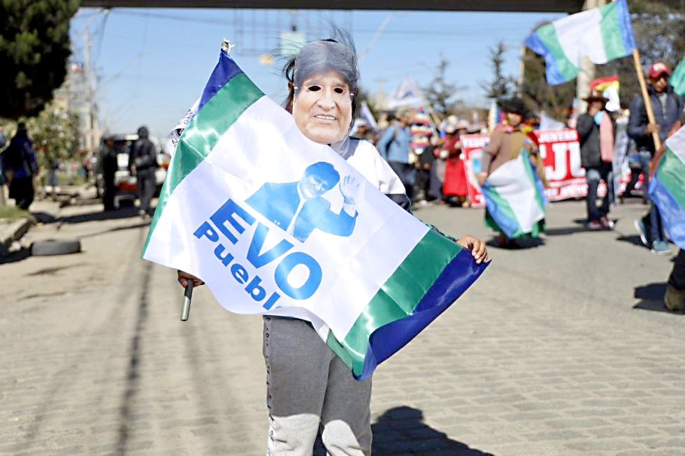 LA PAZ. Una imagen del expresidente Evo Morales que insiste en habilitarse como candidato a la presidencia en las elecciones generales de agosto de este año.