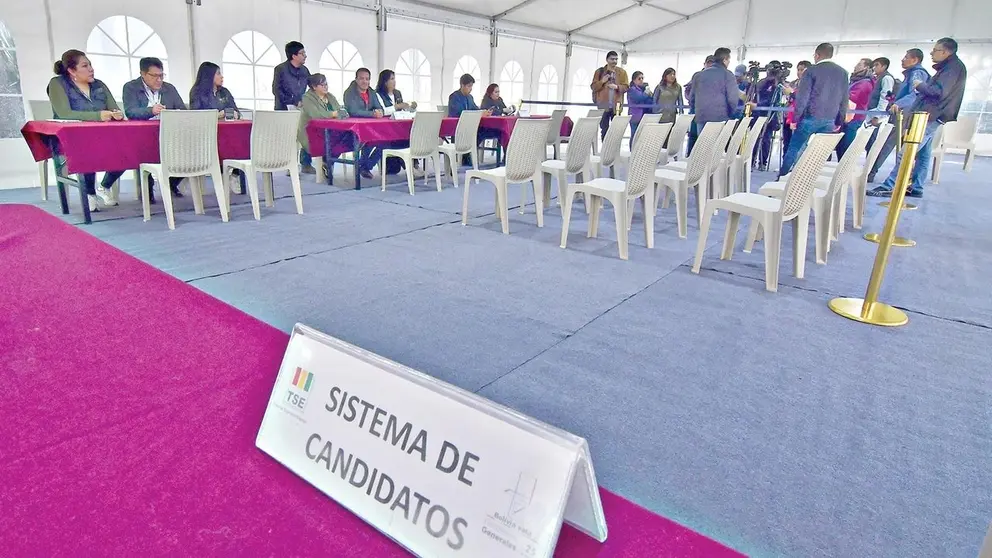El área de inscripción de candidaturas ante el Tribunal Supremo Electoral (TSE), en La Paz. / APG