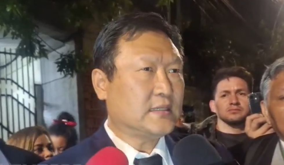 Chi se presenta como candidato del PDC, pero el TSE inscribe a Rodrigo Paz