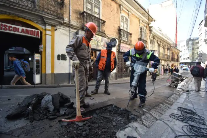 La Alcaldía renovará sistema pluvial en 8 puntos del centro paceño. FOTO: GAMLP