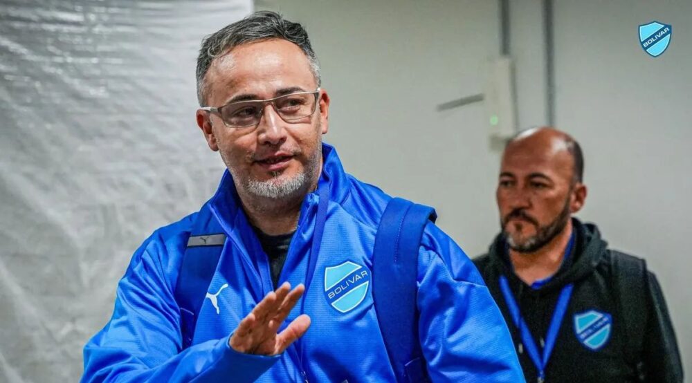 Flavio Robatto, DT de Bolívar.