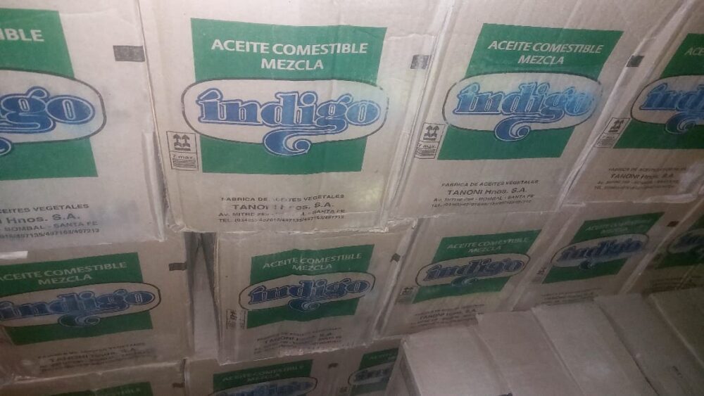 Comisan 27.000 litros de aceite de contrabando valuado en Bs 2 millones en Uncía