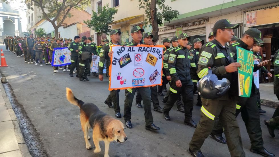 Tarija marcha contra el racismo y la discriminación