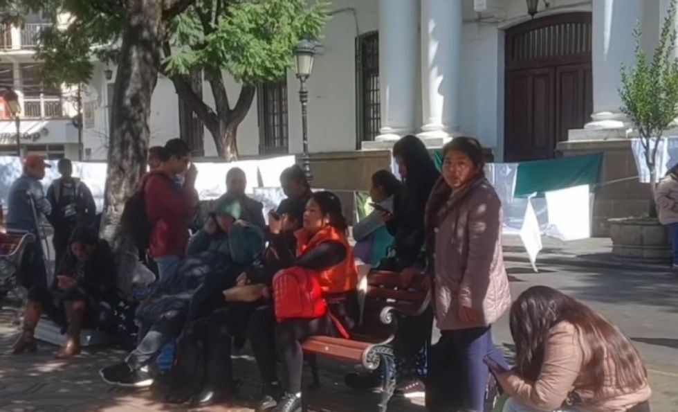 Bermejo da plazo a Montes para solucionar crisis sanitaria