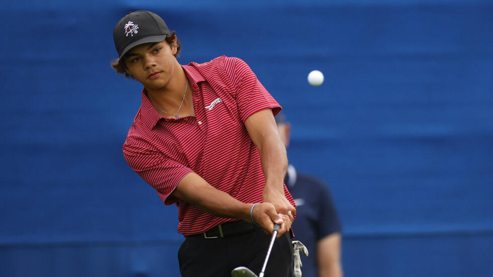Charlie Woods, el hijo de 16 años de Tiger Woods, ganó su primer torneo del circuito de la Asociación norteamericano juvenil de golf el 28 de mayo de 2025 en la Florida