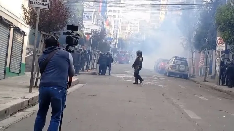 Las protestas se extendieron durante el inicio de la tarde. Foto: Captura de video