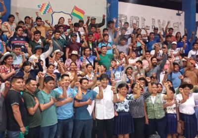 Morales y la dirogencia de los cocaleros del Chapare. / Foto: RKC