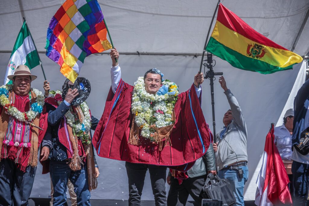 Jhonny Fernández en el ampliado que organizó en la ciudad de El Alto el lunes. / Foto: JFS.