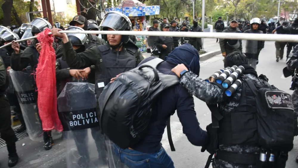 Un evista aprehendido el jueves en La Paz.
Foto: APG