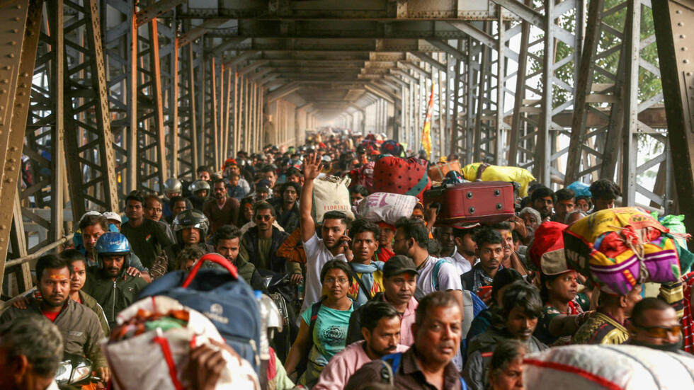 La última vez que se recogieron datos sobre castas en un censo oficial en el país más poblado del mundo fue en 1931, durante la época de dominio británico, que terminó con la independencia de India 16 años después