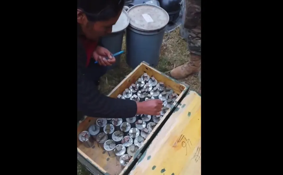 Una de las mujeres movilizadas cuanta los gases que trasladaban militares en Colomi