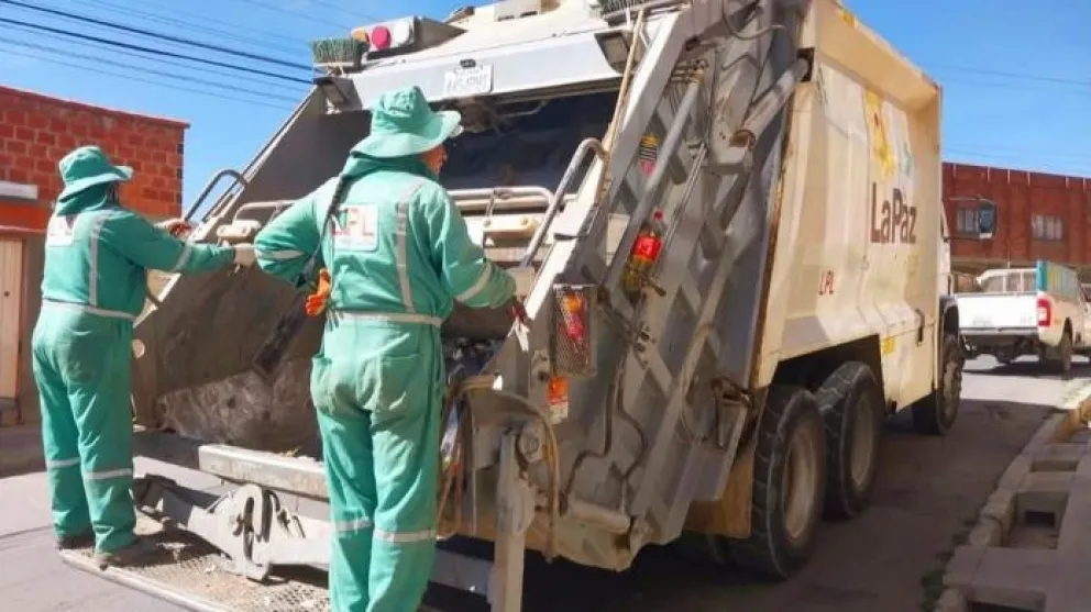 Un vehículo de recojo de basura de la Alcaldía. Foto: AMUN