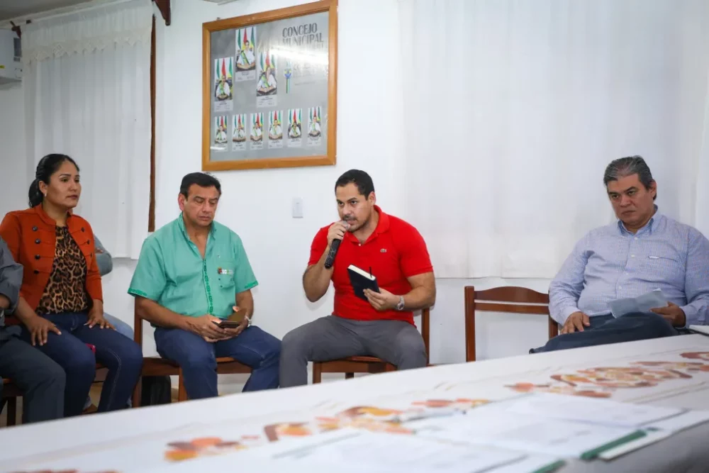 Diferentes autoridades asistieron al diálogo.