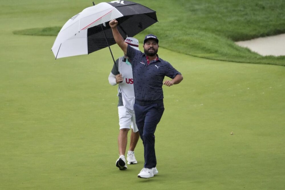 JJ Spaun (34) celebra el putt que certificó su victoria en el US Open