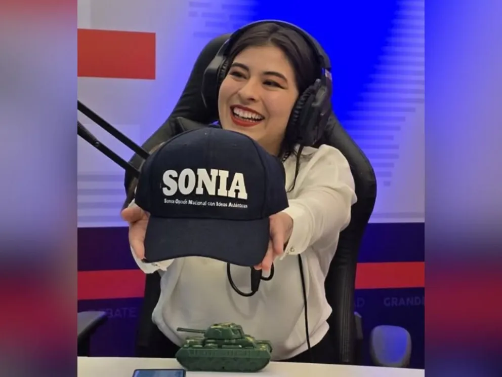 Imagen de la gorra que difundió Del Castillo en Facebook