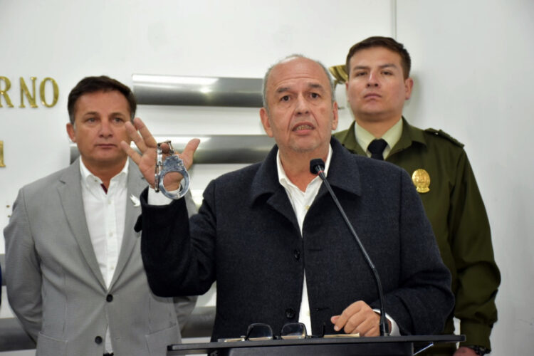 Arturo Murillo, junto a Luis Fernando López, cuando anunciaba cárcel para masistas.