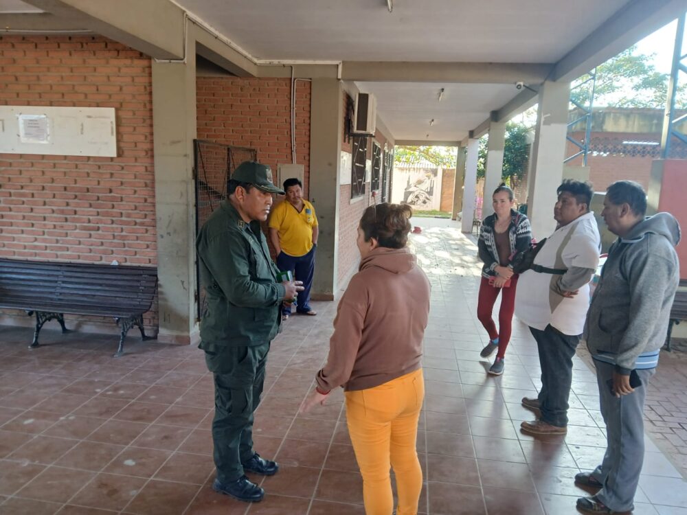 La policía levanta la denuncia de los vecinos de la unidad educativa |  Arlex Rodríguez