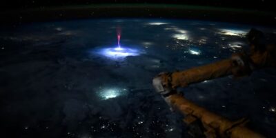 Astronauta fotografía un «extraño resplandor» durante una tormenta eléctrica entre México y EEUU