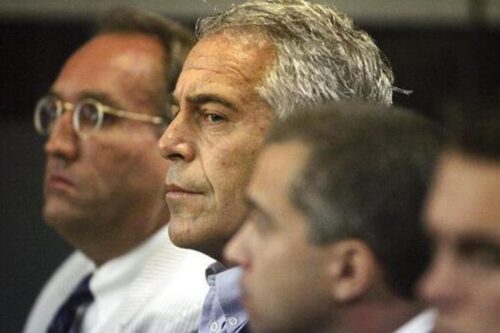 Las últimas horas de Jeffrey Epstein en prisión: revelaron videos de las cámaras de seguridad de la cárcel de Nueva York