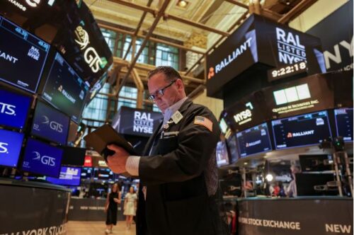 Wall Street terminó a la baja tras los anuncios de Donald Trump sobre los aranceles