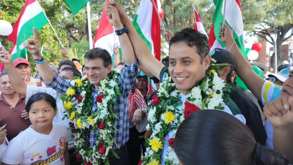 Los candidatos del PDC, Rodrigo Paz y Edman Lara, en una actividad proselitista. / Foto: RPP.