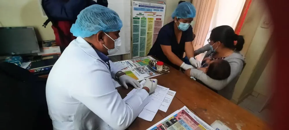 El personal de salud se prepara contra el sarampión también con la ejecución de simulacros. Foto: Sedes Pando.