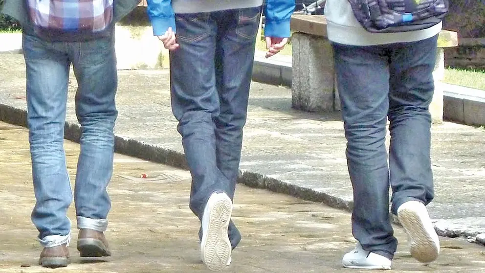 Imagen referencial de adolescentes en la ciudad de Cochabamba./ NOÉ PORTUGAL