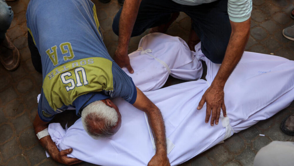 Tras el bombardeo de la escuela Mustafa Hafez, cerca de Ciudad de Gaza, el 3 de julio de 2025.