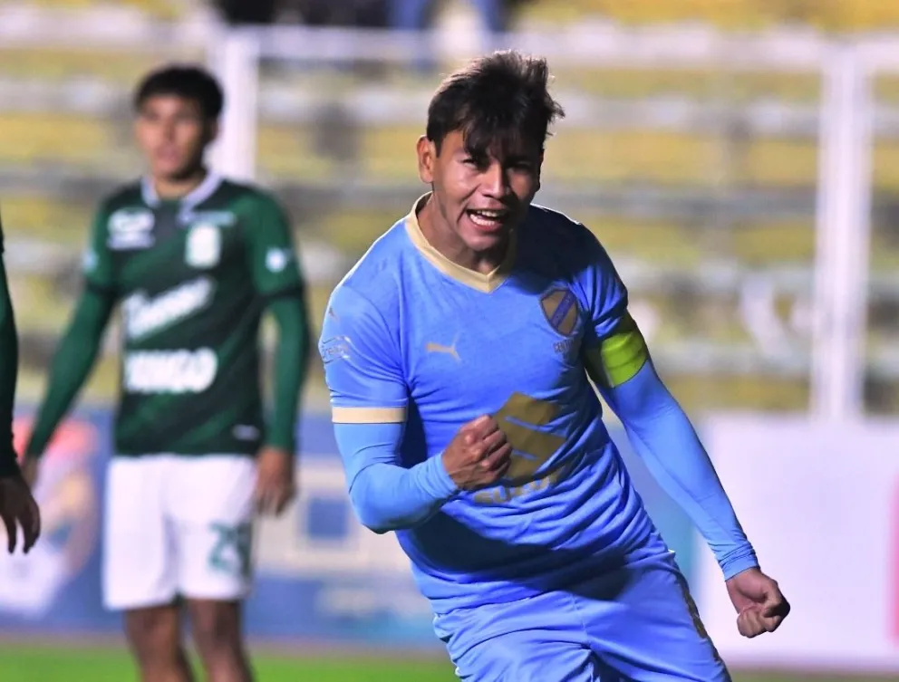 José Sagredo celebra el gol del triunfo para los académicos. Foto. APG