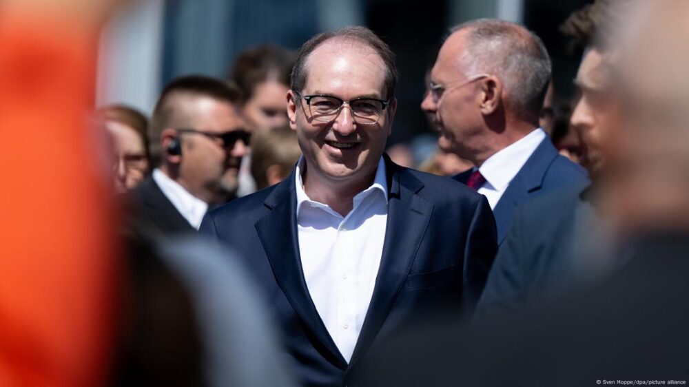 El ministro del Interior de Alemania, Alexander Dobrindt, durante una reunión de ministros de la UE sobre migración en Baviera.