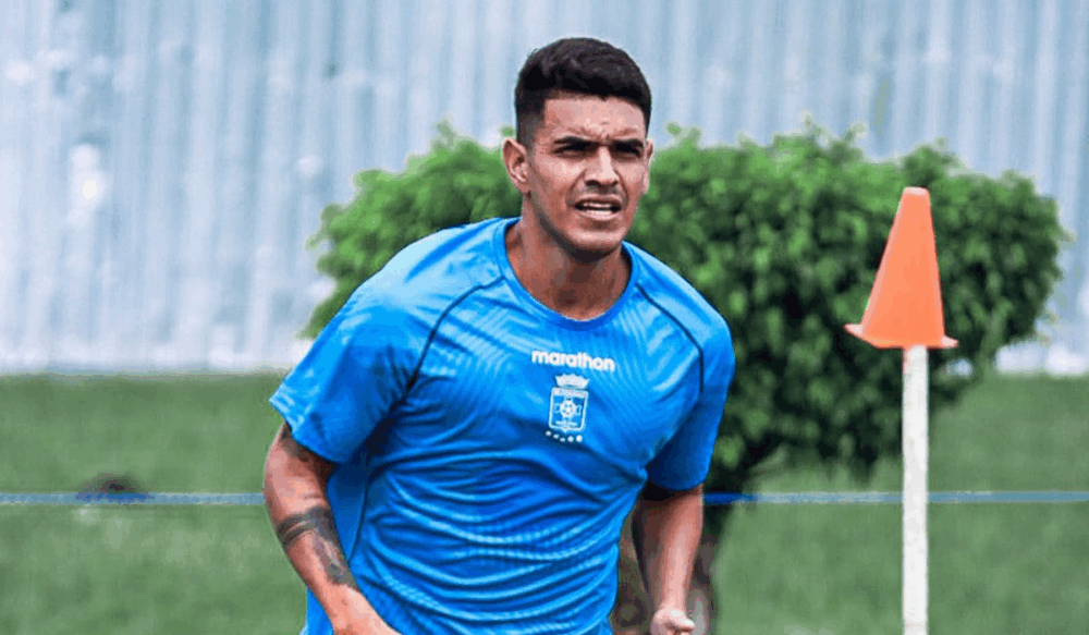 Richet Gómez, de buen presente en la academia cruceña. 