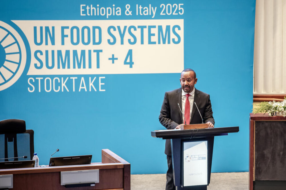 El primer ministro etíope, Abiy Ahmed, habla durante la Cumbre de Naciones Unidas sobre los Sistemas Alimentarios, el 28 de julio de 2025 en Adís Abeba
