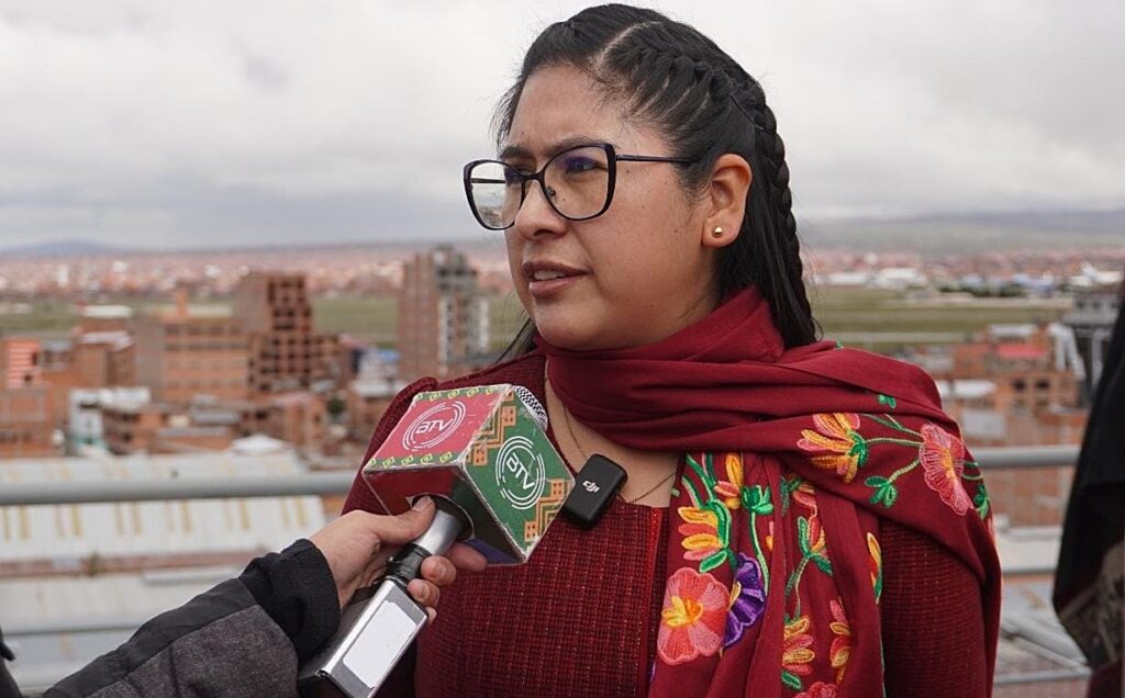 Eva Copa en una entrevista con Bolivia Tv. / Foto: Morena.