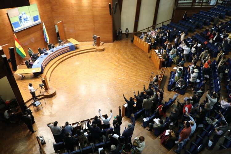 La sesión de Asamblea, en Sucre.