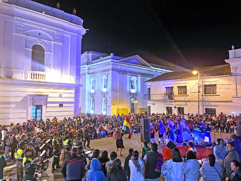 Vibra la fiesta del Bicentenario en Sucre