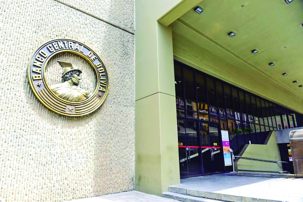 El Banco Central de Bolivia administra miles de millones en fondos del sistema financiero, pero solo ha devuelto una fracción del total entregado