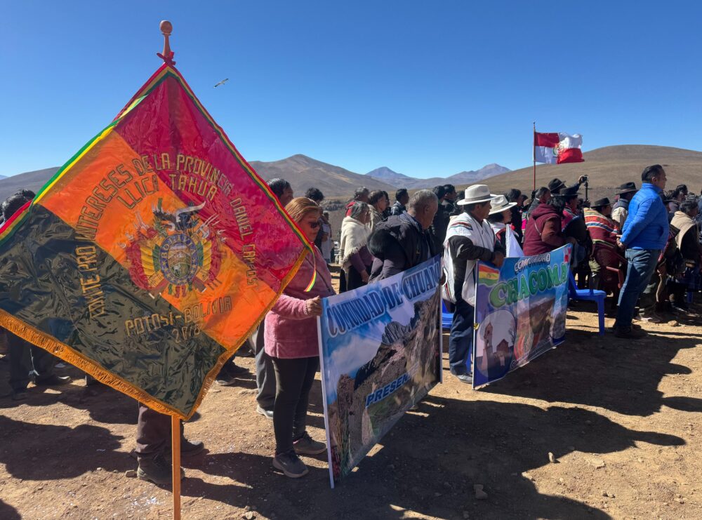 Pobladores de las comunidades fronterizas de Bolivia y Chile se reúnen en el Hito 41