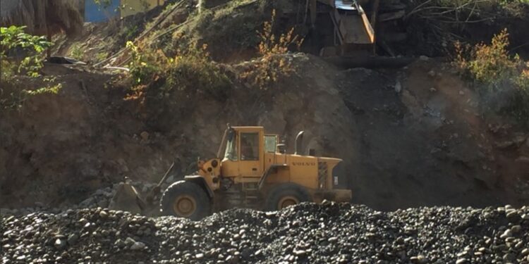 Mapiri: AJAM ordena la suspensión de operaciones mineras ilegales de terceros en áreas otorgadas a Cofadena