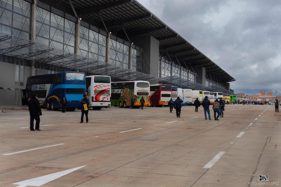 Buses circularán hasta las 17h00 del sábado en terminales de todo el país, piden tomar previsiones 