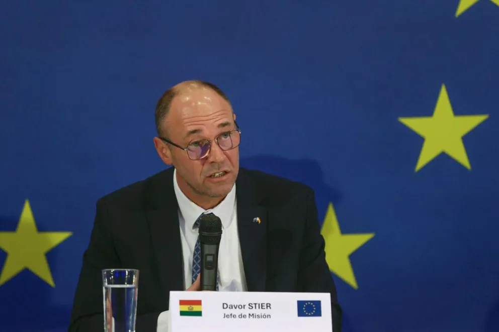 El jefe de la Misión de Observación Electoral de la Unión Europea, Davor Stier, habla en una rueda de prensa este martes, en La Paz (Bolivia). Foto: EFE