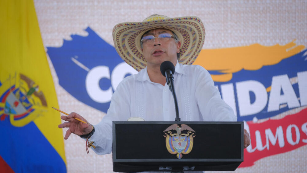 El presidente de Colombia, Gustavo Petro, anuncia el inicio de conversaciones en el exterior con el Clan del Golfo, el 8 de agosto de 2025