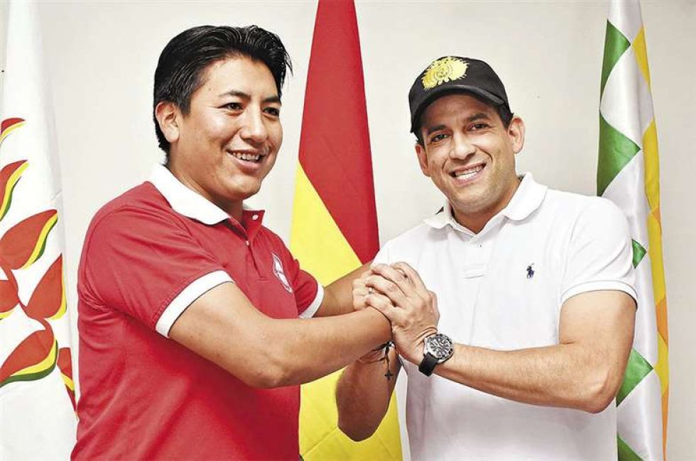 Pumari y Camacho, tras sellar su alianza el año 2020.