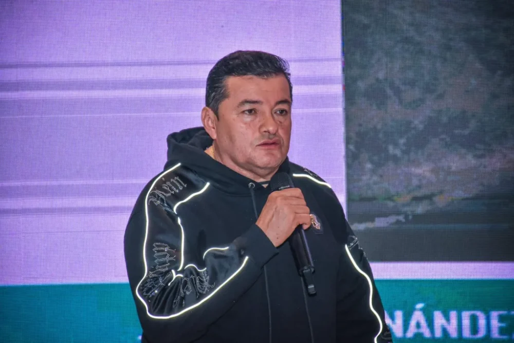 El alcalde Jhonny Fernández pide reanudar sesiones en el Concejo Municipal.