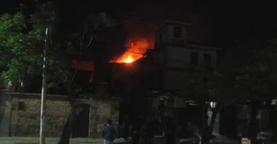 Incendio en la zona sur de Cochabamba movilizó a bomberos