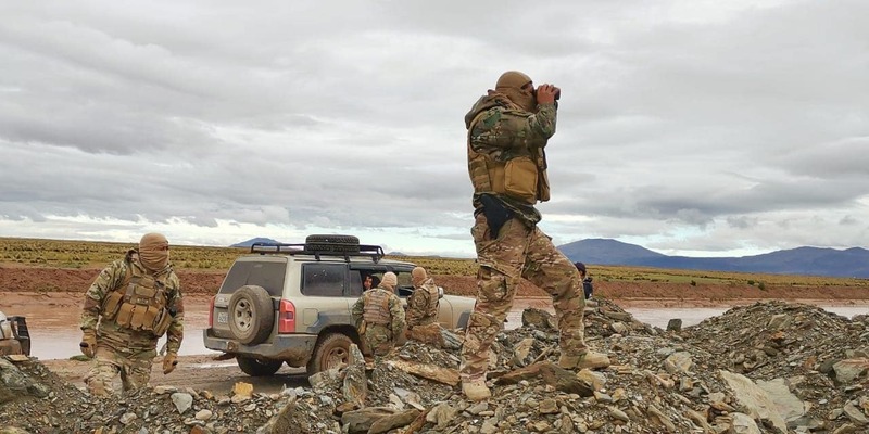 Comando Estratégico refuerza control ante aumento de vehículos “chutos” que intentan ingresar a Bolivia