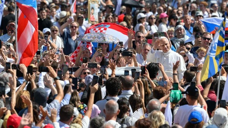 Saludo del Papa a los peregrinos